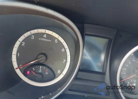 2016 Hyundai Santa Fe Sport 2.4L из США, поврежденный, VIN 5XYZTDLB3GG337575